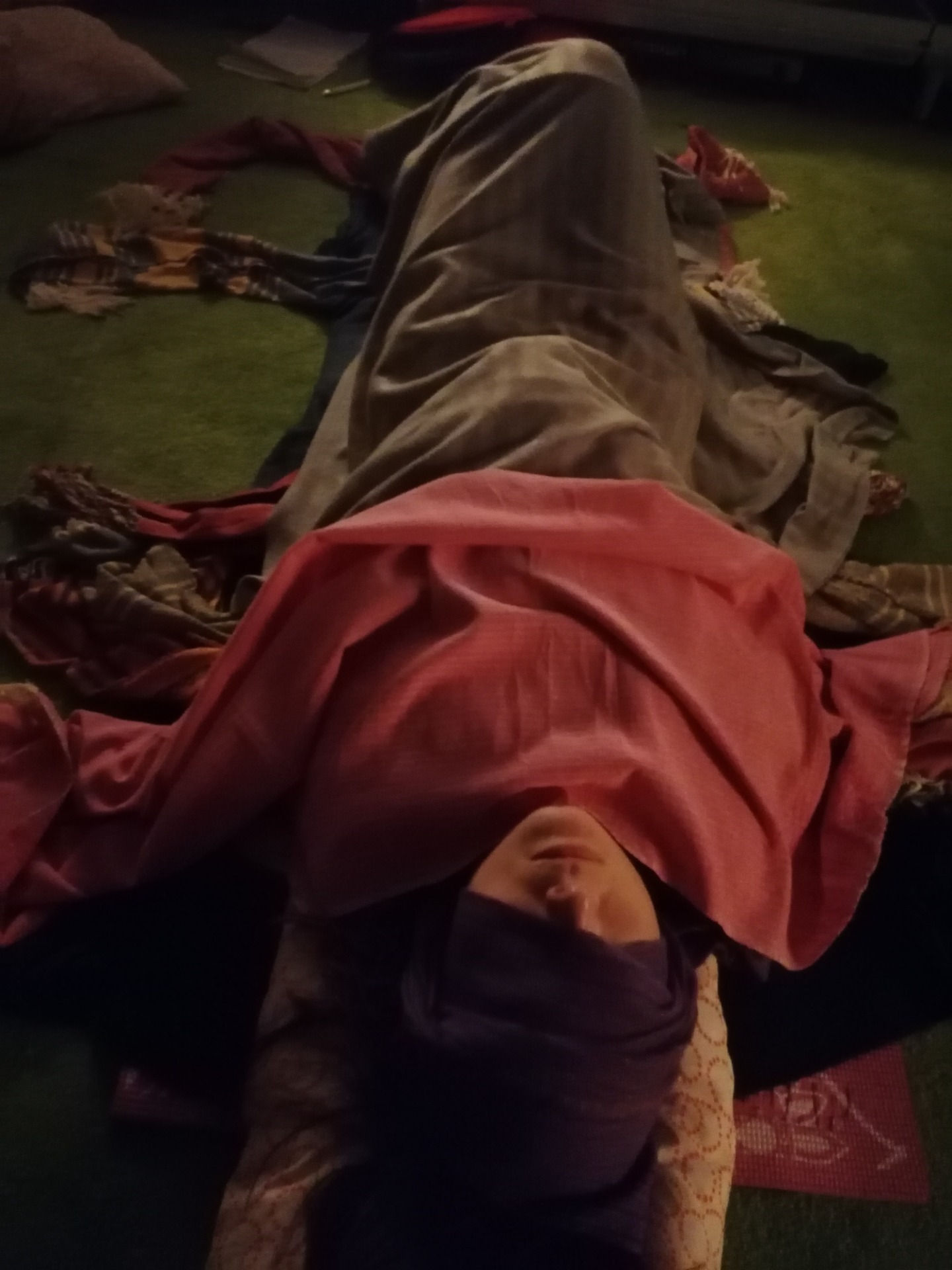 Poporodní rituál zavírání kostí La Cerrada